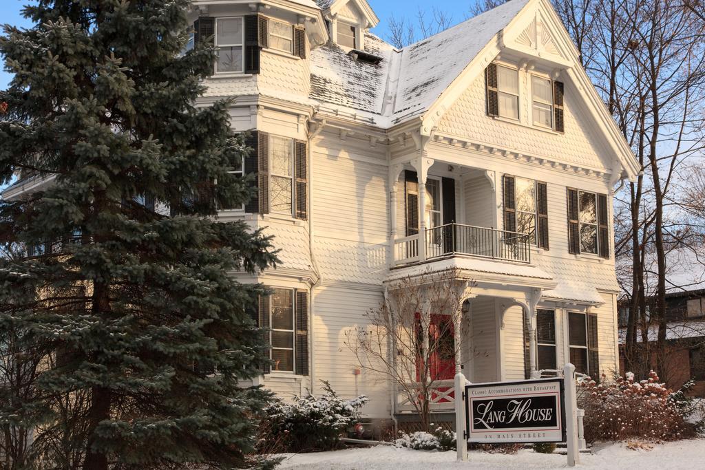 Lang House On Main Street Bed & Breakfast Burlington Exteriör bild